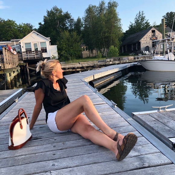 Meet your Posher, Julie - Picture 12 of 17